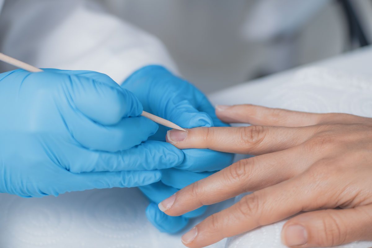 Curso Superior en Manicura y Pedicura profesional