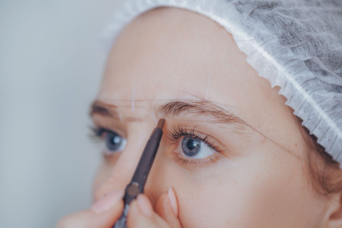 Especialización en Diseño de Cejas y Microblading