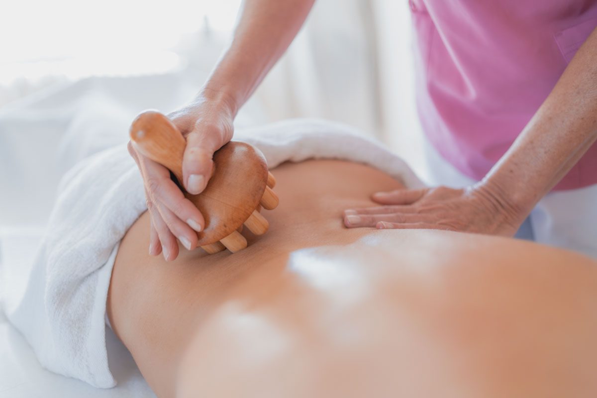 Maderoterapia Facial y Corporal: Técnicas y Tratamientos Combinados con Aparatología Estética