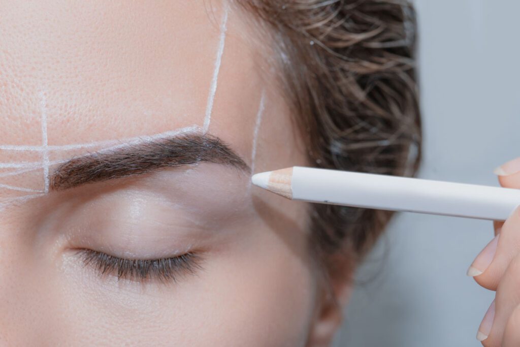 Maestría en Diseño de la Mirada: maquillaje, cejas y pestañas