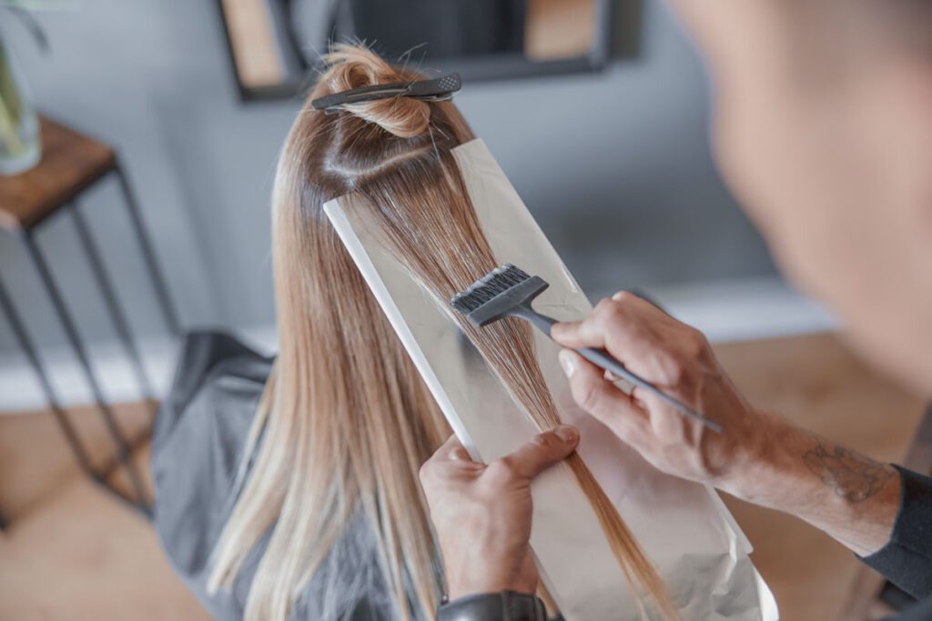 Técnicas Avanzadas de Mechas: Balayage, Foilyage, Babylights