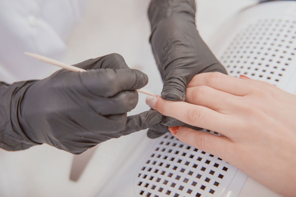Curso Superior en Manicura y Pedicura profesional